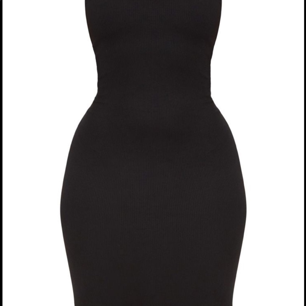 Pretty little thing dress - Picture 3 of 3